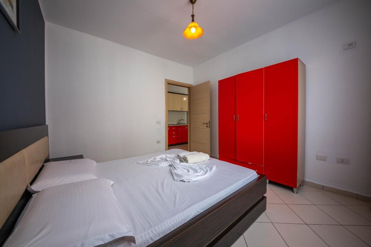 Hotel Vera Kryemëdhej Zewnętrze zdjęcie